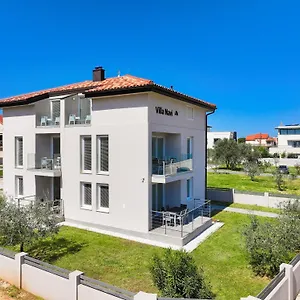 Navi Appartamento Bibinje
